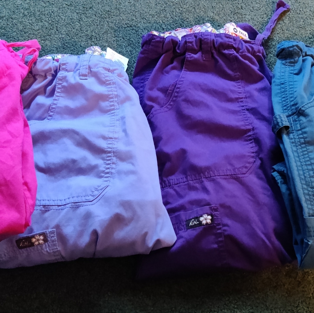 Koi scrubs